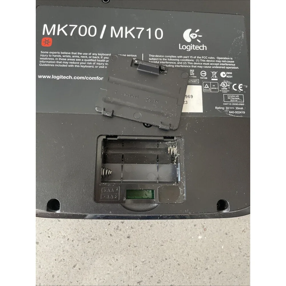 Logitech MK700/MK710 Wireless Ergonomic Keyboard no Dongle PARTS ONLY